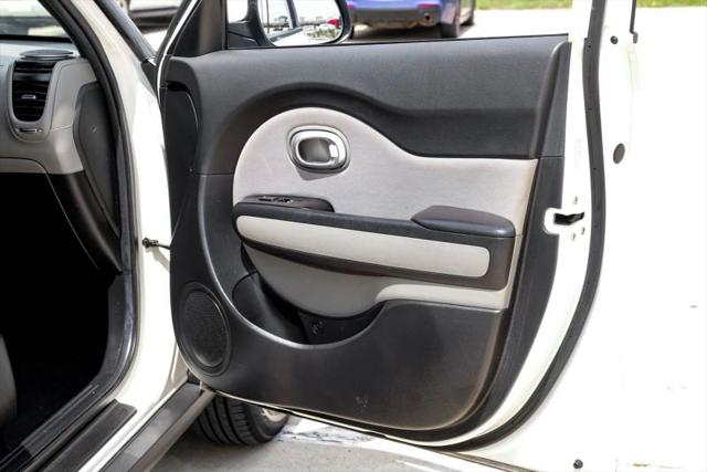2017 Kia Soul Base