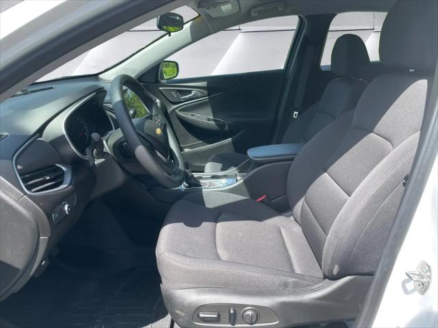 2023 Chevrolet Malibu FWD RS