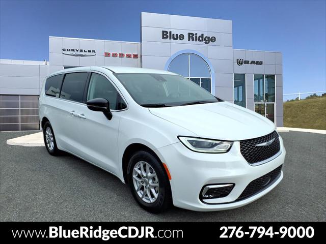 2024 Chrysler Pacifica Touring L for sale in Lebanon, VA