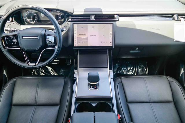 2026 Land Rover Range Rover Velar P250 Dynamic SE