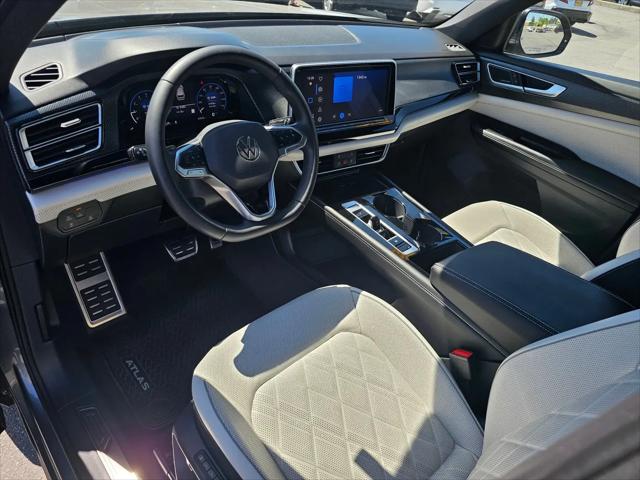 2024 Volkswagen Atlas Cross Sport 2.0T SEL Premium R-Line