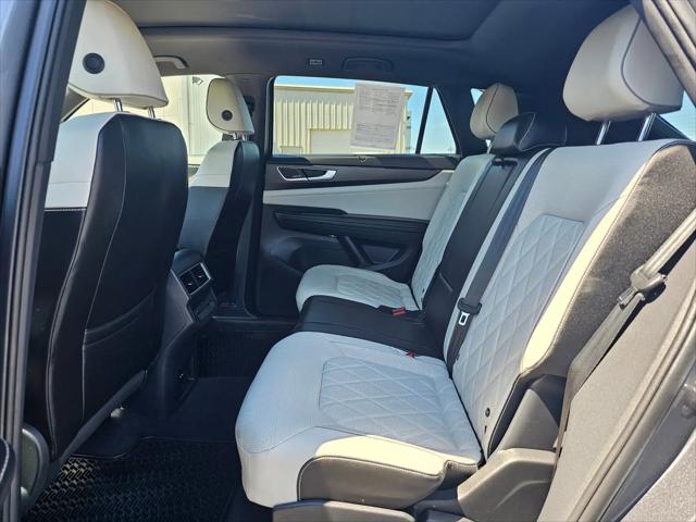2024 Volkswagen Atlas Cross Sport 2.0T SEL Premium R-Line