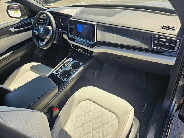 2024 Volkswagen Atlas Cross Sport 2.0T SEL Premium R-Line