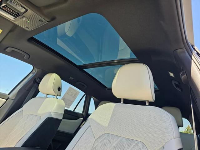 2024 Volkswagen Atlas Cross Sport 2.0T SEL Premium R-Line