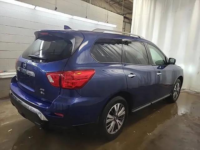 2019 Nissan Pathfinder SL