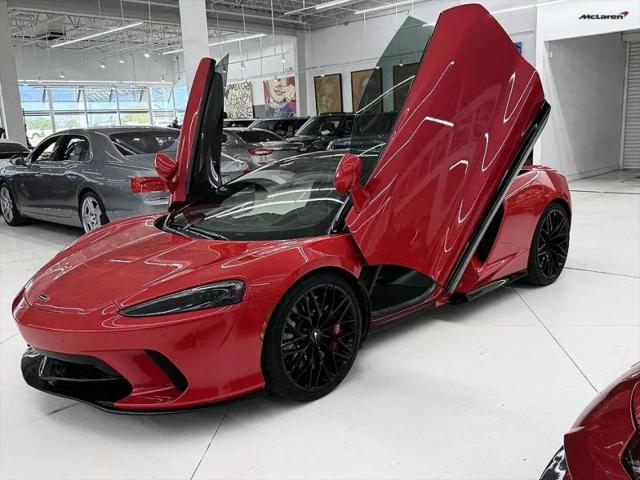 2023 McLaren GT Base