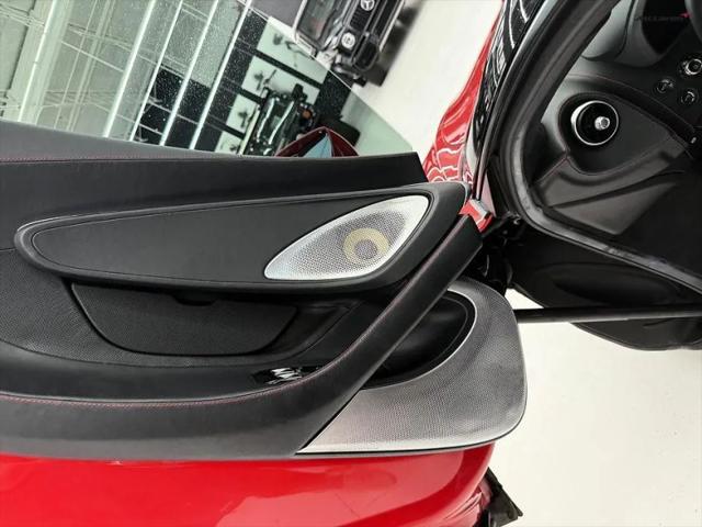 2023 McLaren GT Base