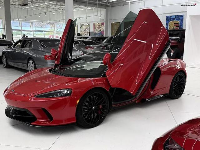 2023 McLaren GT Base