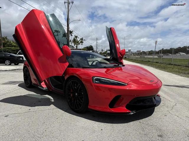 2023 McLaren GT Base