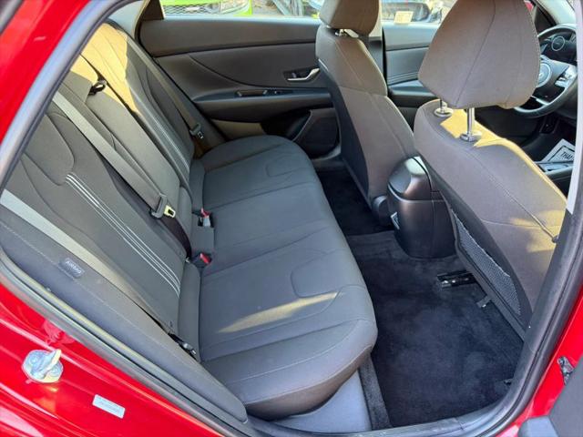 2025 Hyundai Elantra SEL Convenience