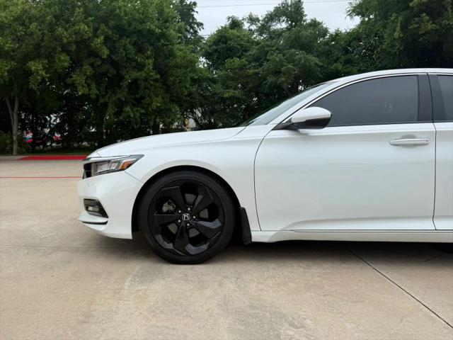 2019 Honda Accord Touring 2.0T