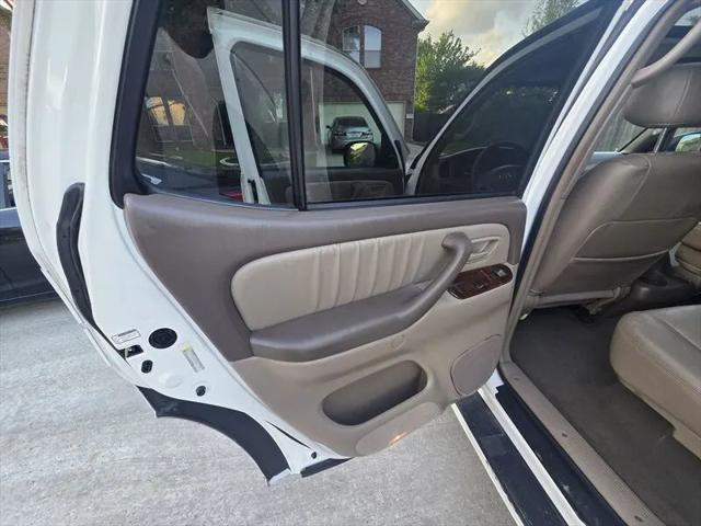 2004 Toyota Sequoia Limited V8