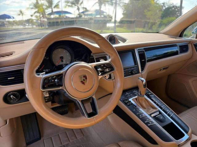 2016 Porsche Macan S