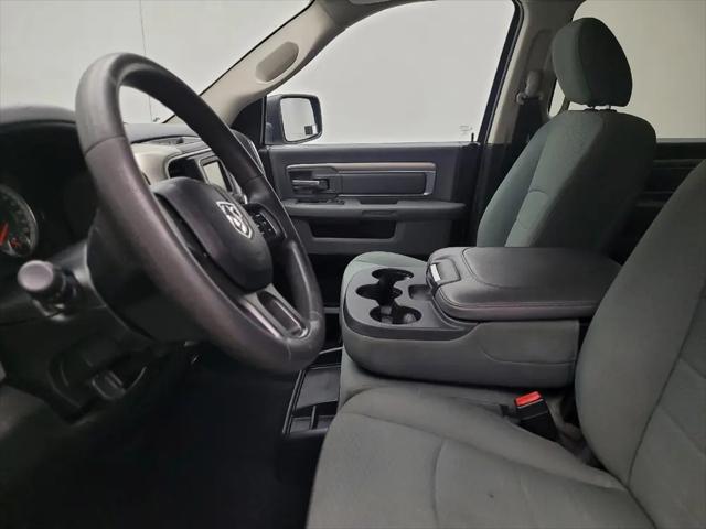 2019 Ram 1500 Classic SLT Crew Cab 4x2 6'4" Box