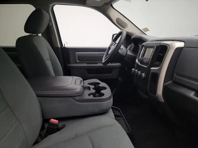 2019 Ram 1500 Classic SLT Crew Cab 4x2 6'4" Box