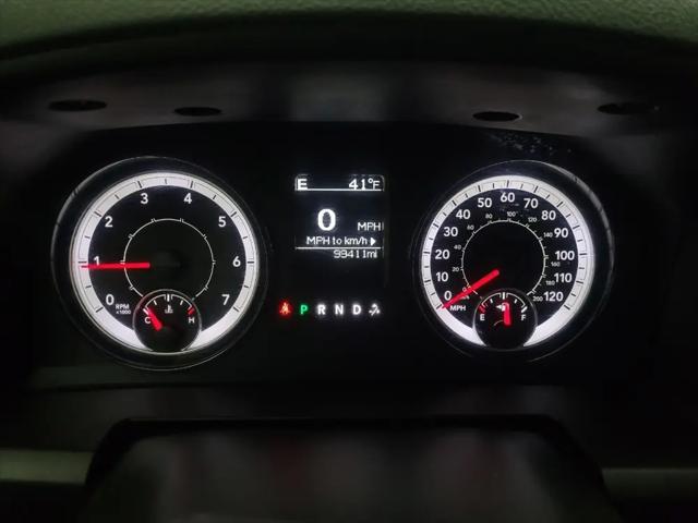 2019 Ram 1500 Classic SLT Crew Cab 4x2 6'4" Box