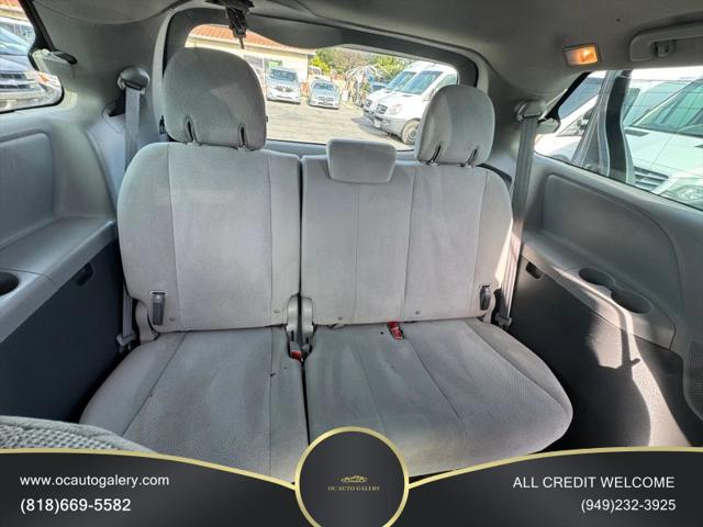 2017 Toyota Sienna L 7 Passenger