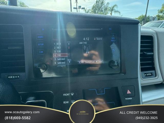 2017 Toyota Sienna L 7 Passenger