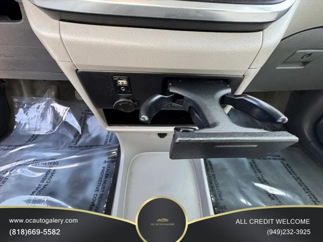 2017 Toyota Sienna L 7 Passenger