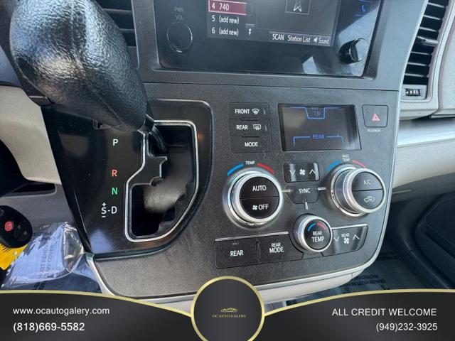 2017 Toyota Sienna L 7 Passenger