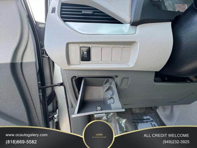 2017 Toyota Sienna L 7 Passenger