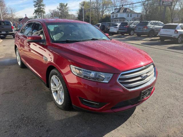 2015 Ford Taurus SEL