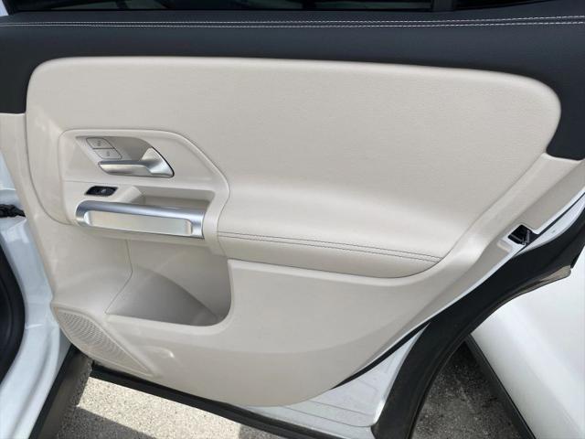 2023 Mercedes-Benz GLB 250