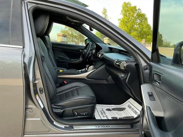 2016 Lexus IS 200t 200t