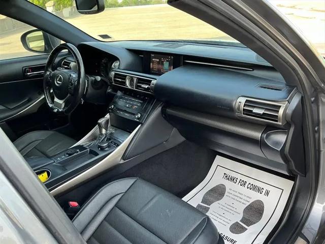 2016 Lexus IS 200t 200t