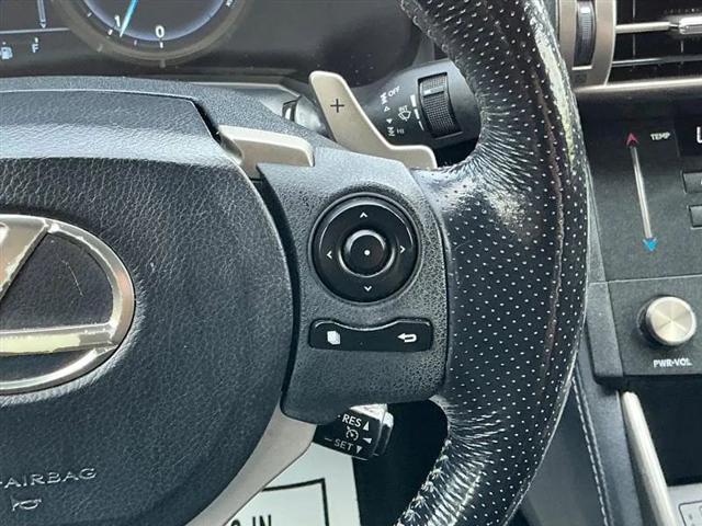 2016 Lexus IS 200t 200t