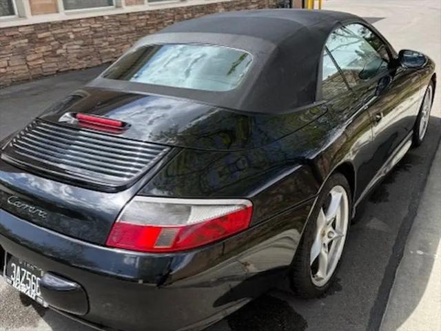 2002 Porsche 911 Carrera 4