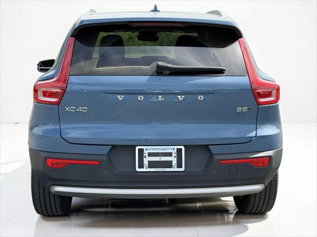 2024 Volvo XC40 Core