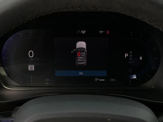 2024 Volvo XC40 Core
