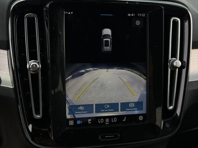 2024 Volvo XC40 Core