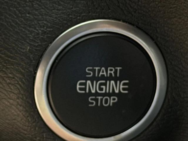 2024 Volvo XC40 Core
