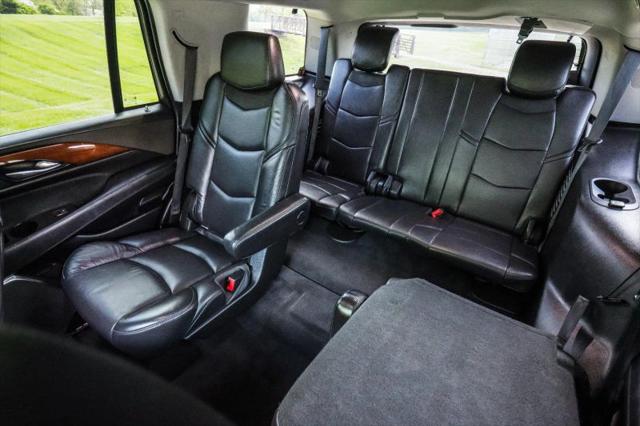 2018 Cadillac Escalade Luxury