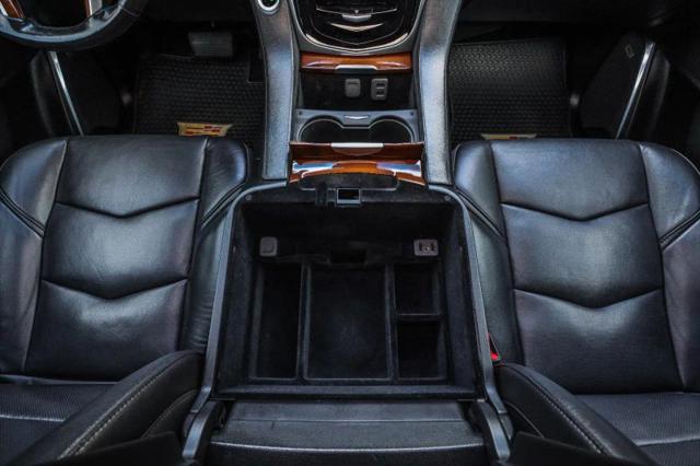 2018 Cadillac Escalade Luxury