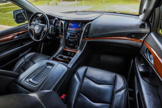 2018 Cadillac Escalade Luxury