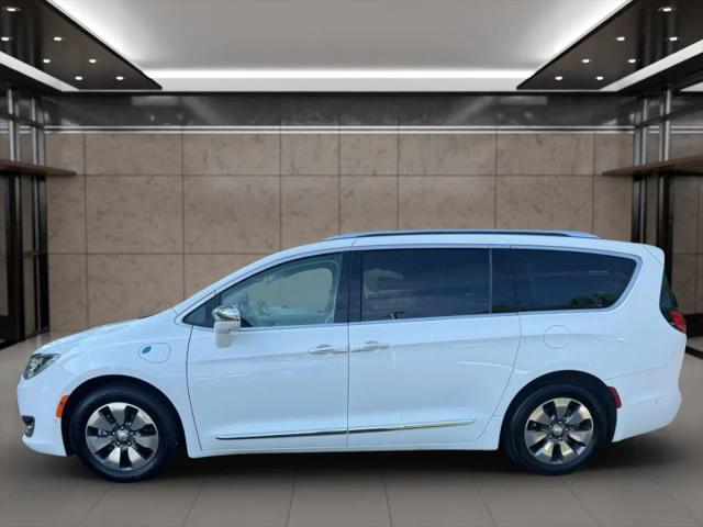 2017 Chrysler Pacifica Hybrid Platinum