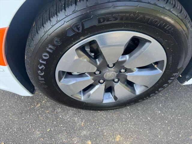 2017 Chrysler Pacifica Hybrid Platinum