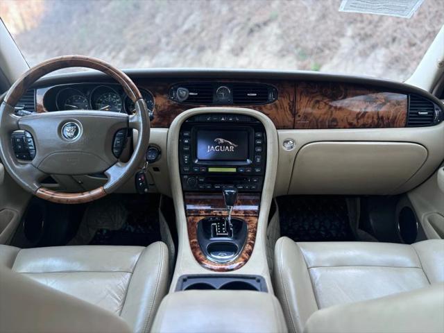 2006 Jaguar XJ XJR