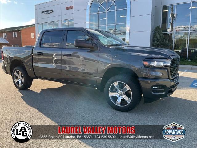 2026 RAM Ram 1500 RAM 1500 EXPRESS CREW CAB 4X4 57 BOX