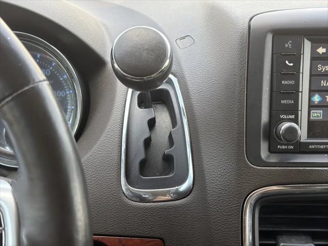 2013 Chrysler Town & Country Touring-L