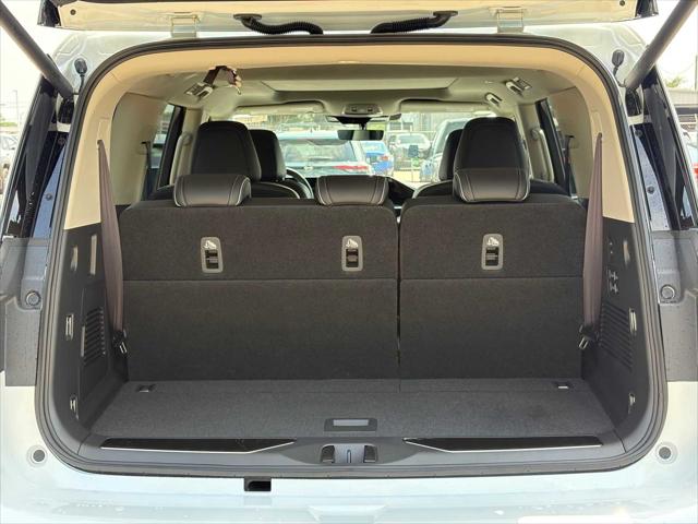 2026 INFINITI QX80 LUXE