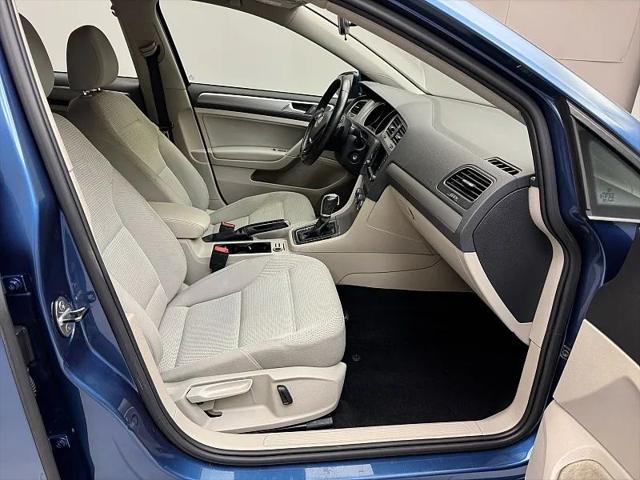 2017 Volkswagen Golf SportWagen TSI S