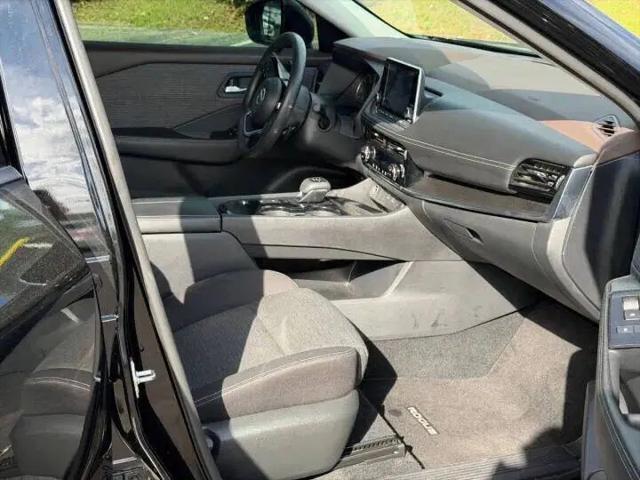 2021 Nissan Rogue SV FWD