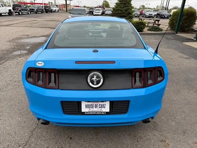 2013 Ford Mustang V6