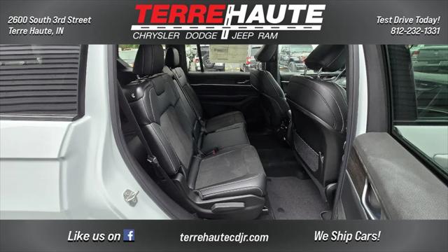 2026 Jeep Grand Cherokee L Altitude 4x4