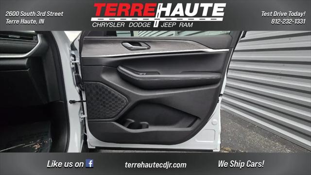 2026 Jeep Grand Cherokee L Altitude 4x4