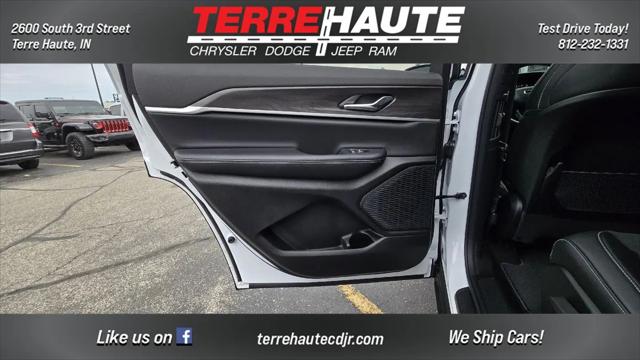 2026 Jeep Grand Cherokee L Altitude 4x4